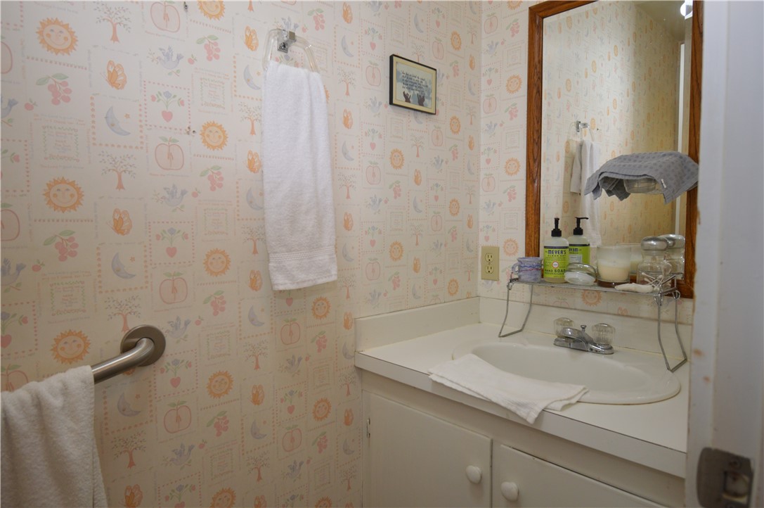 1028 East Main Road Portsmouth, RI 02871 - Photo 31 of 39