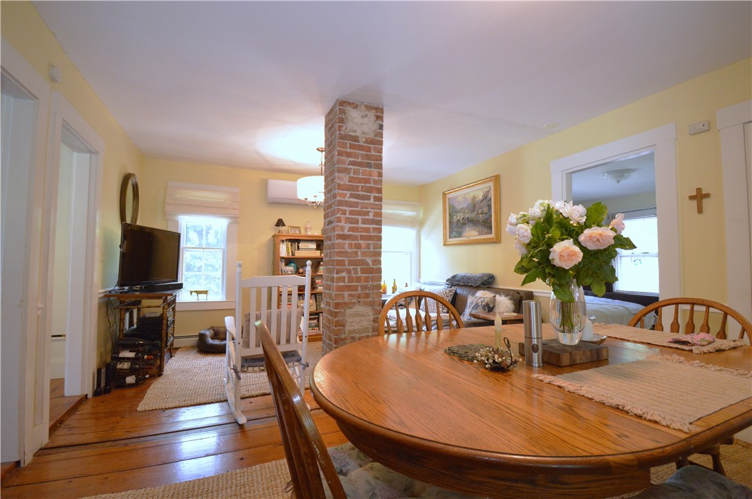 1028 East Main Road Portsmouth, RI 02871 - Photo 8 of 39