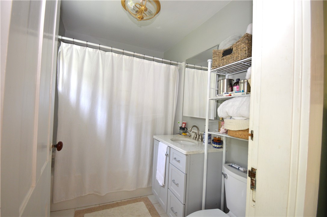 1028 East Main Road Portsmouth, RI 02871 - Photo 9 of 39