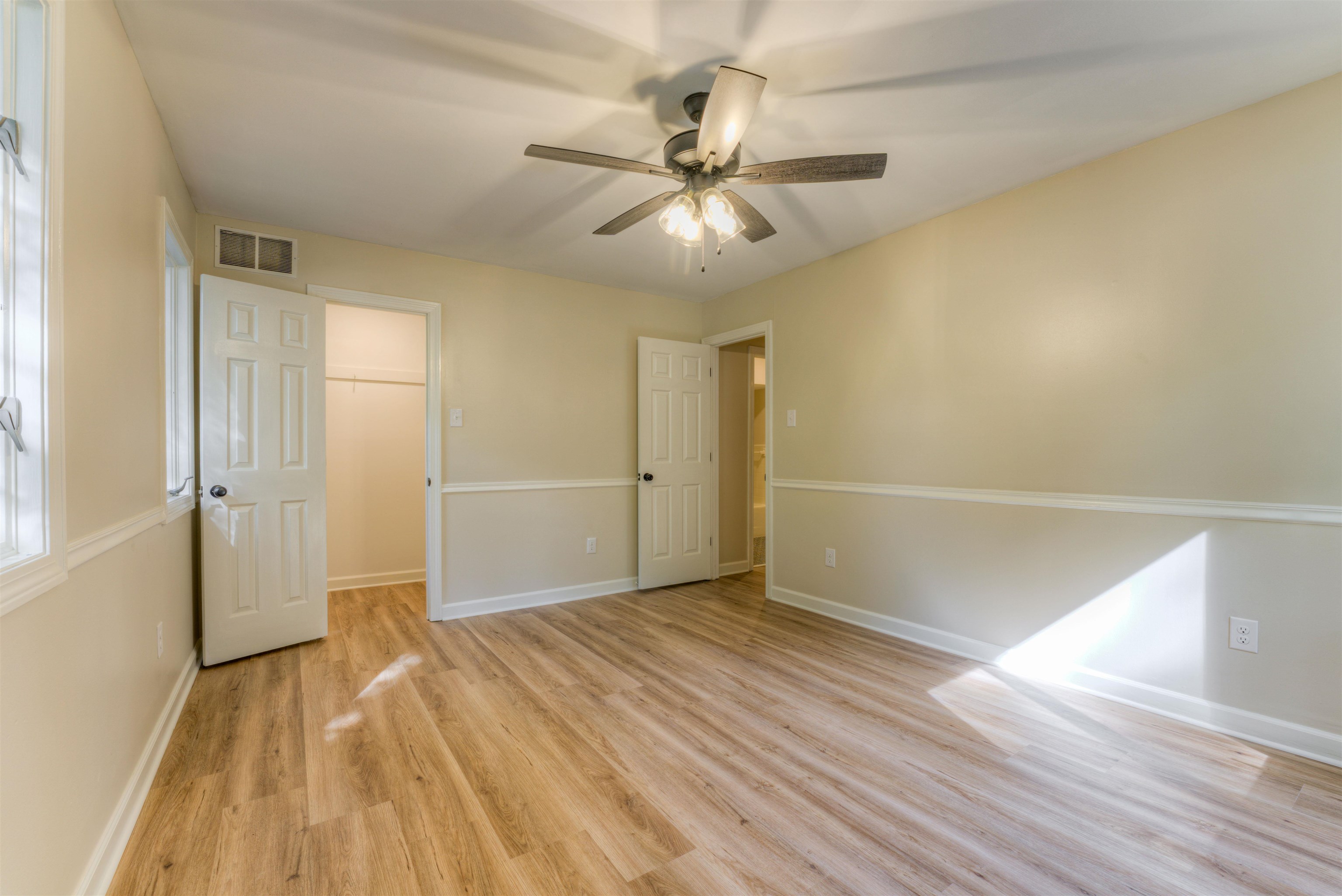 133 South Walnut Bend Road Memphis, TN 38018 - Photo 27 of 39 wooden floor in an empty room