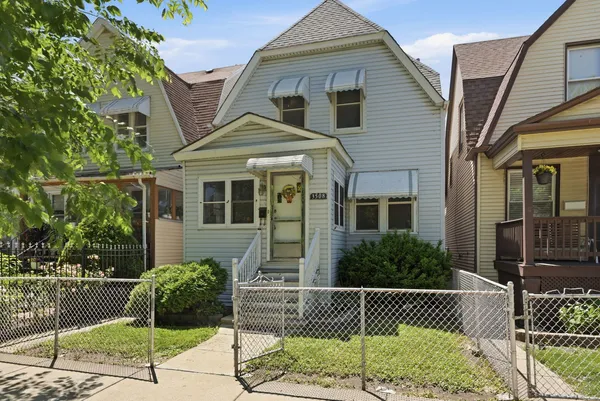 $295,000 | 3508 South Mozart Street, Chicago, IL 60632