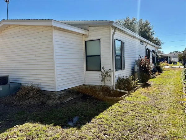 a front view of house with yard