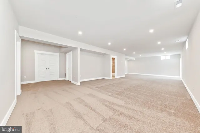 a view of empty room