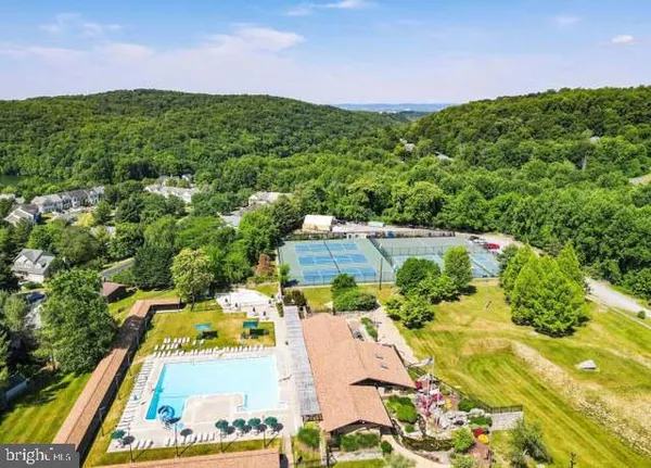 $1,425,000 | 9713 Woodlake Place, New Market, MD 21774