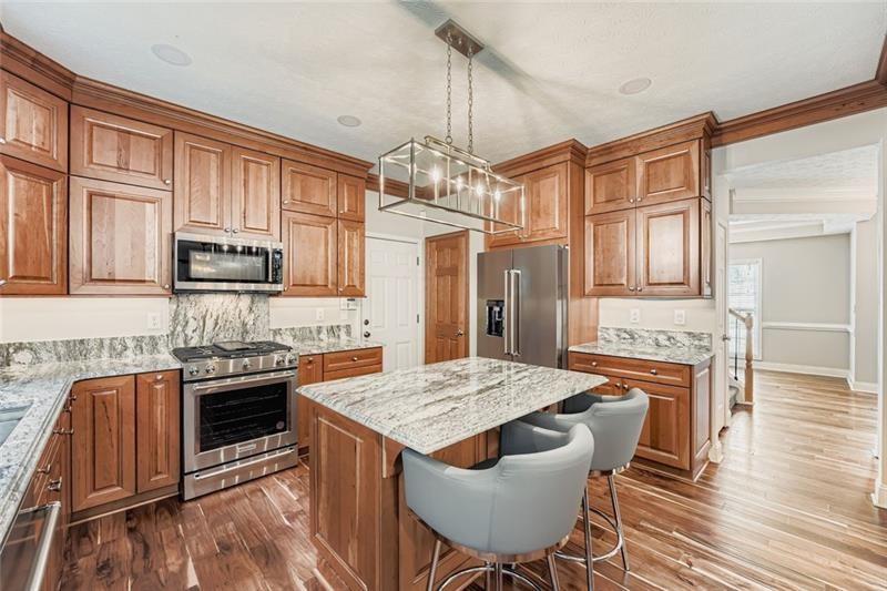 2409 Caneridge Way Southwest Marietta, GA 30064 - Photo 9 of 28