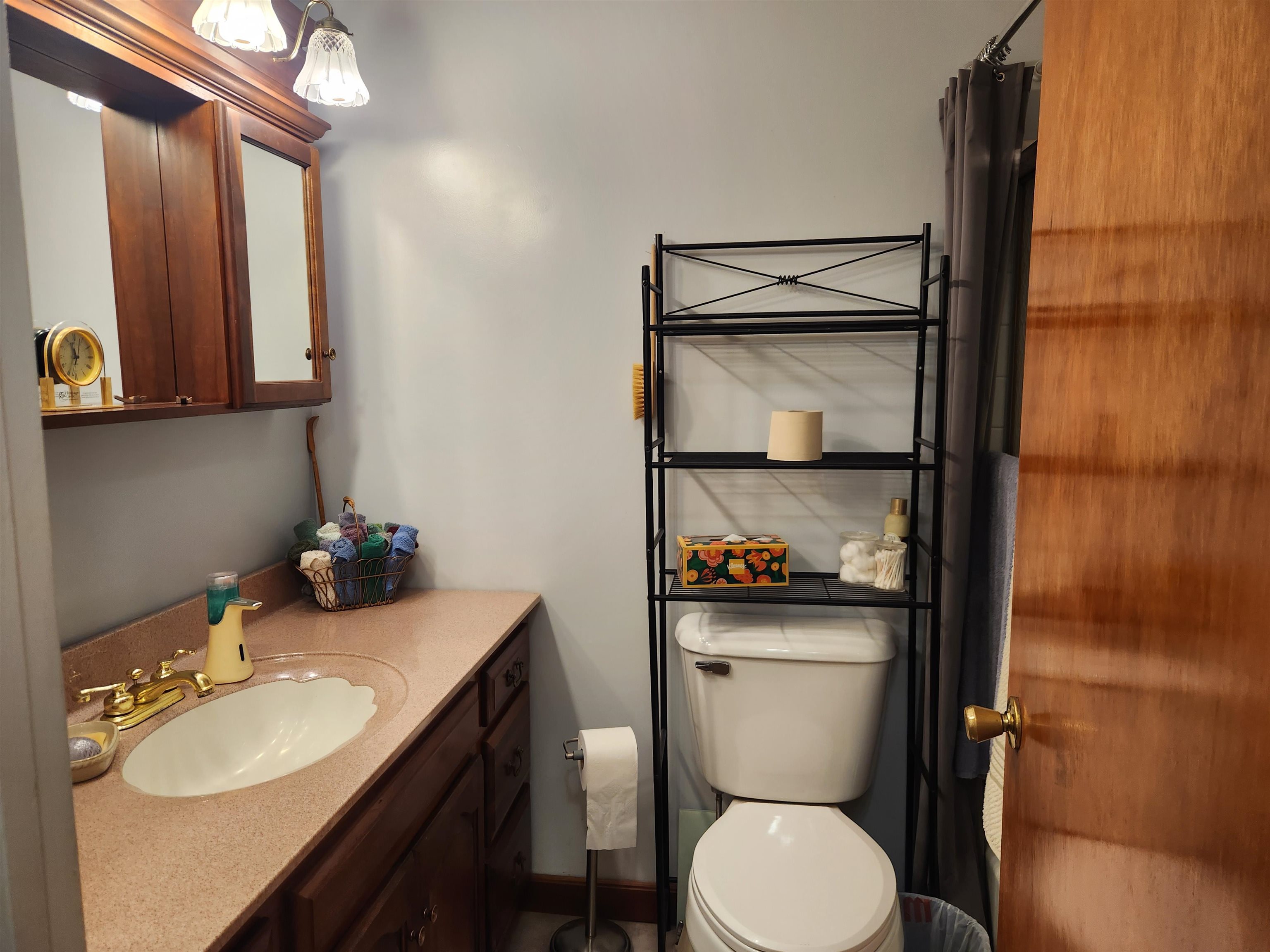 2011 Flanders Road Charlotte, MI 48813 - Photo 44 of 90