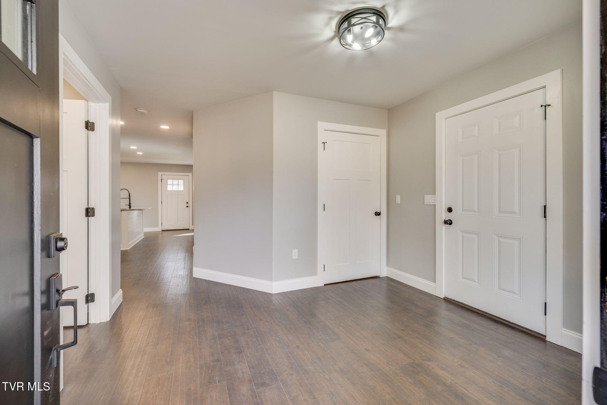 173 Hall Road Jonesborough, TN 37659 - Photo 4 of 30 005