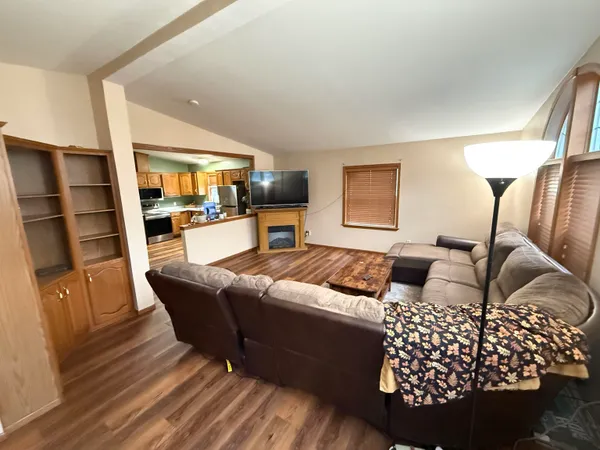 $130,000 | N115-w21106 Brookside, Germantown, WI 53022