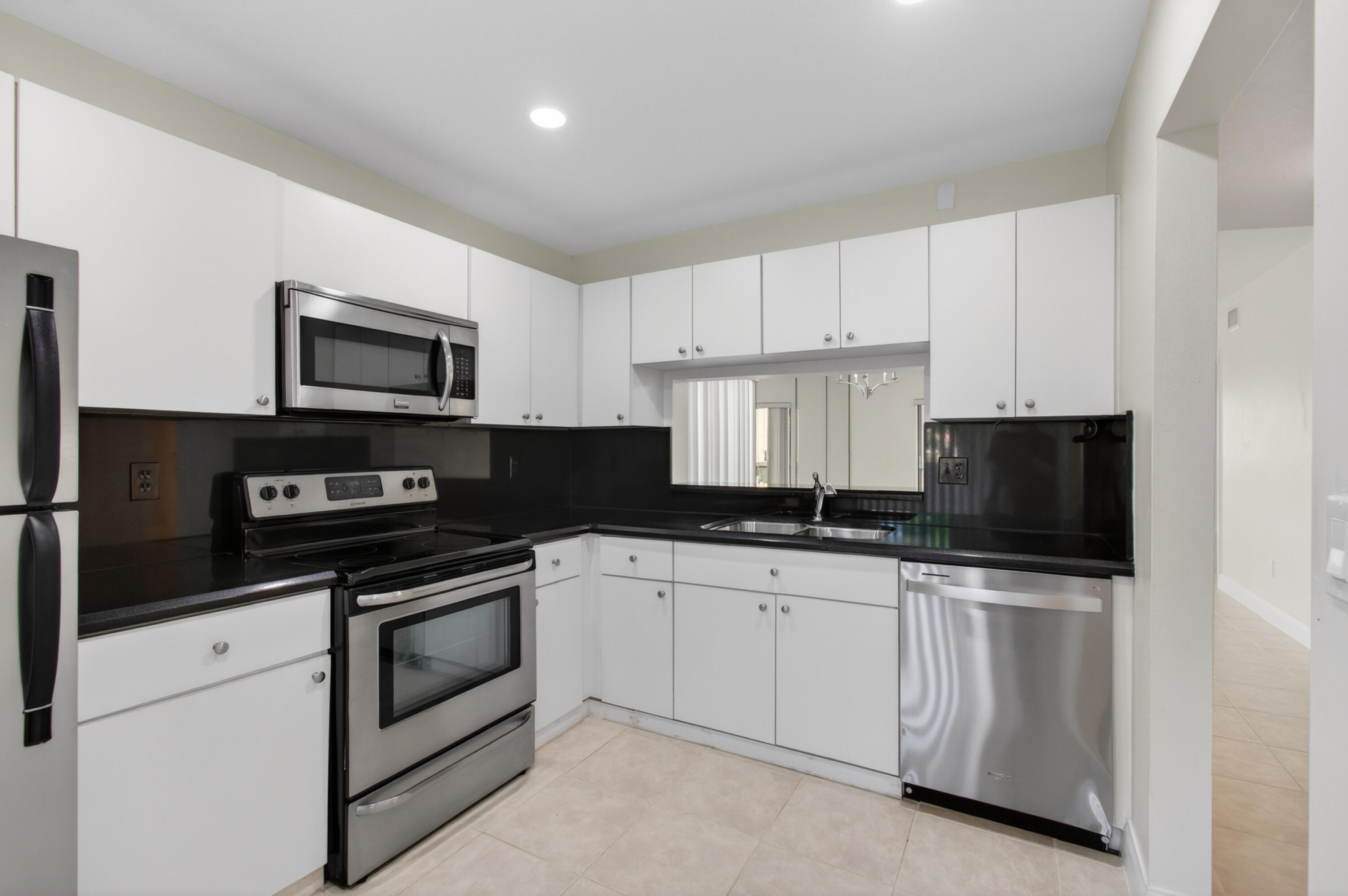 351 Club Circle, Unit 101 Boca Raton, FL 33487 - Photo 30 of 55 30-print-DSC_8915