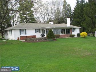 6085 North Worthington Road Doylestown, PA 18902 - Photo 3 of 5 Exterior Back