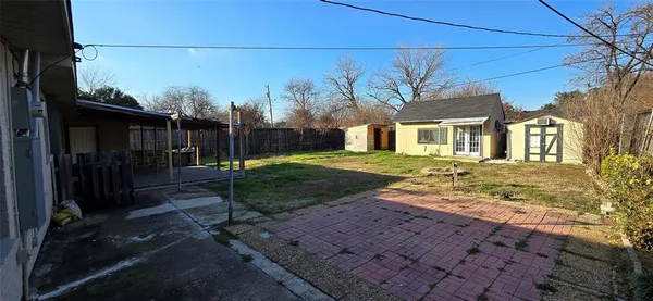 $2,300 | 3603 Fontana Drive, Dallas, TX 75220