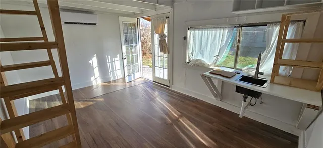 $2,500 | 3603 Fontana Drive, Dallas, TX 75220