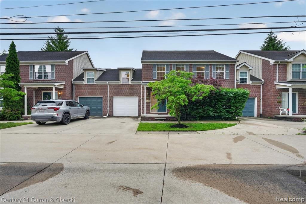 3813 Rochester Road Royal Oak, MI 48073 - Photo 3 of 42