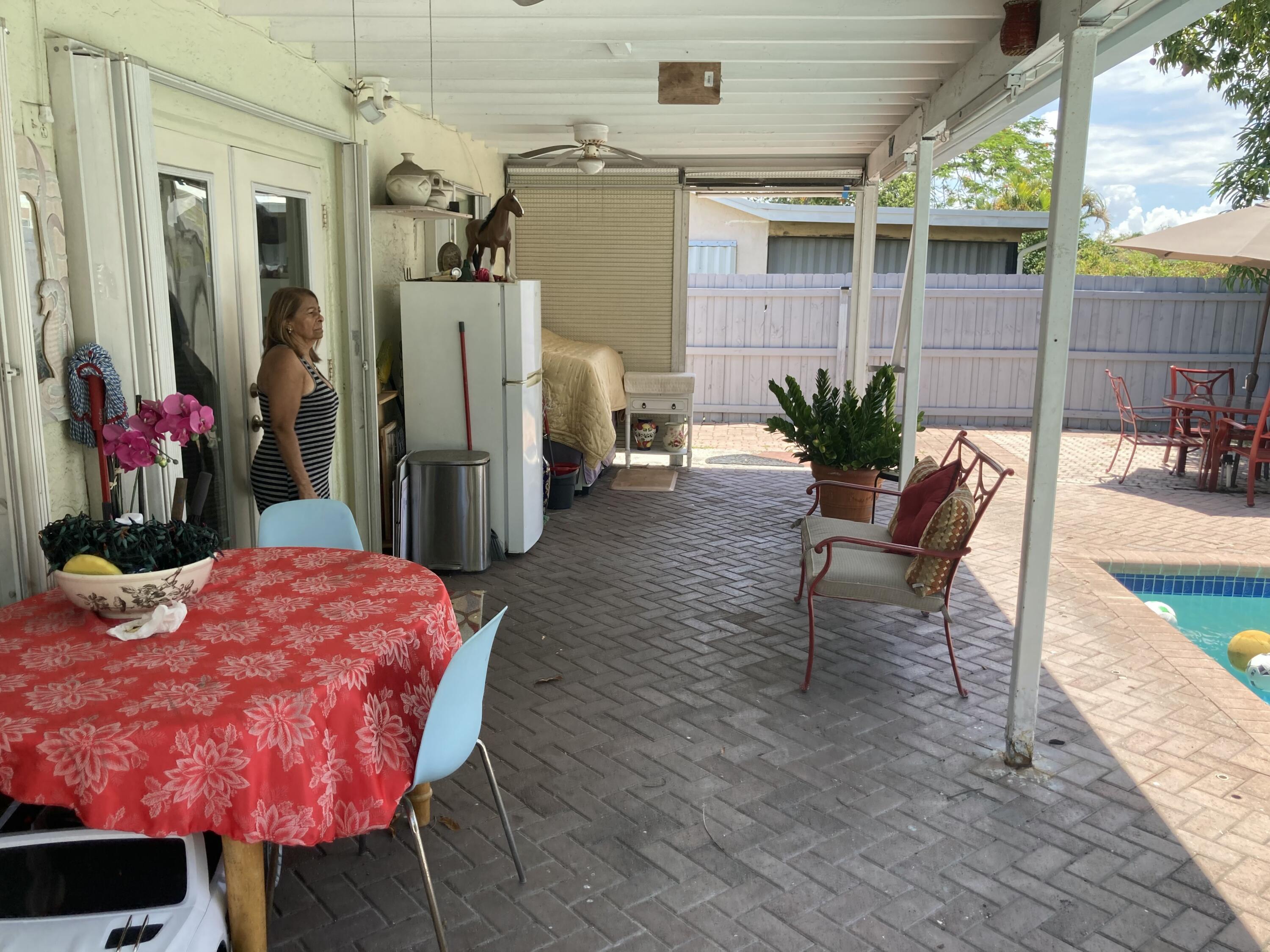 9165 Southwest 18th Street Boca Raton, FL 33428 - Photo 15 of 19 1000154318