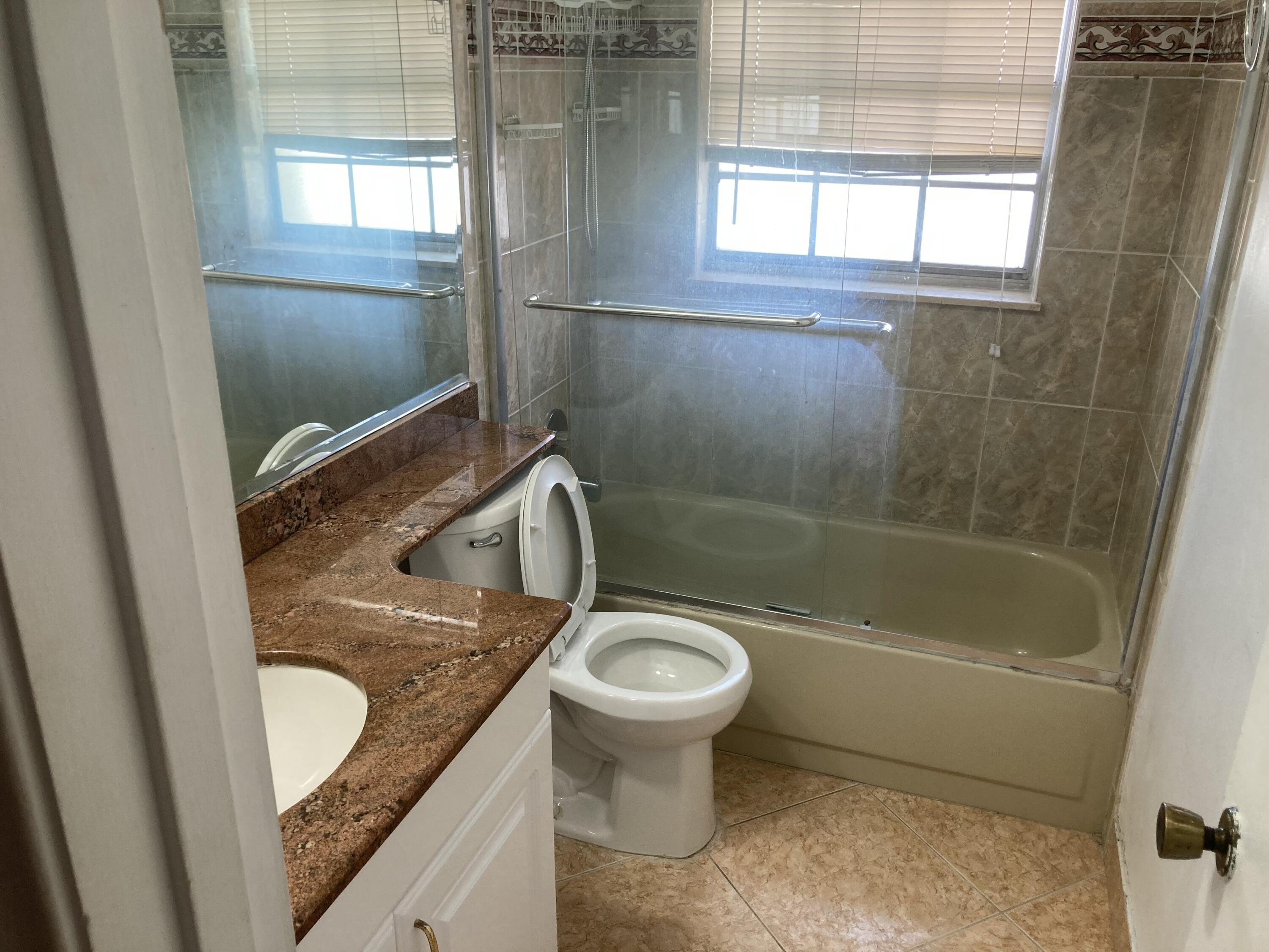 9165 Southwest 18th Street Boca Raton, FL 33428 - Photo 8 of 19 1000154306