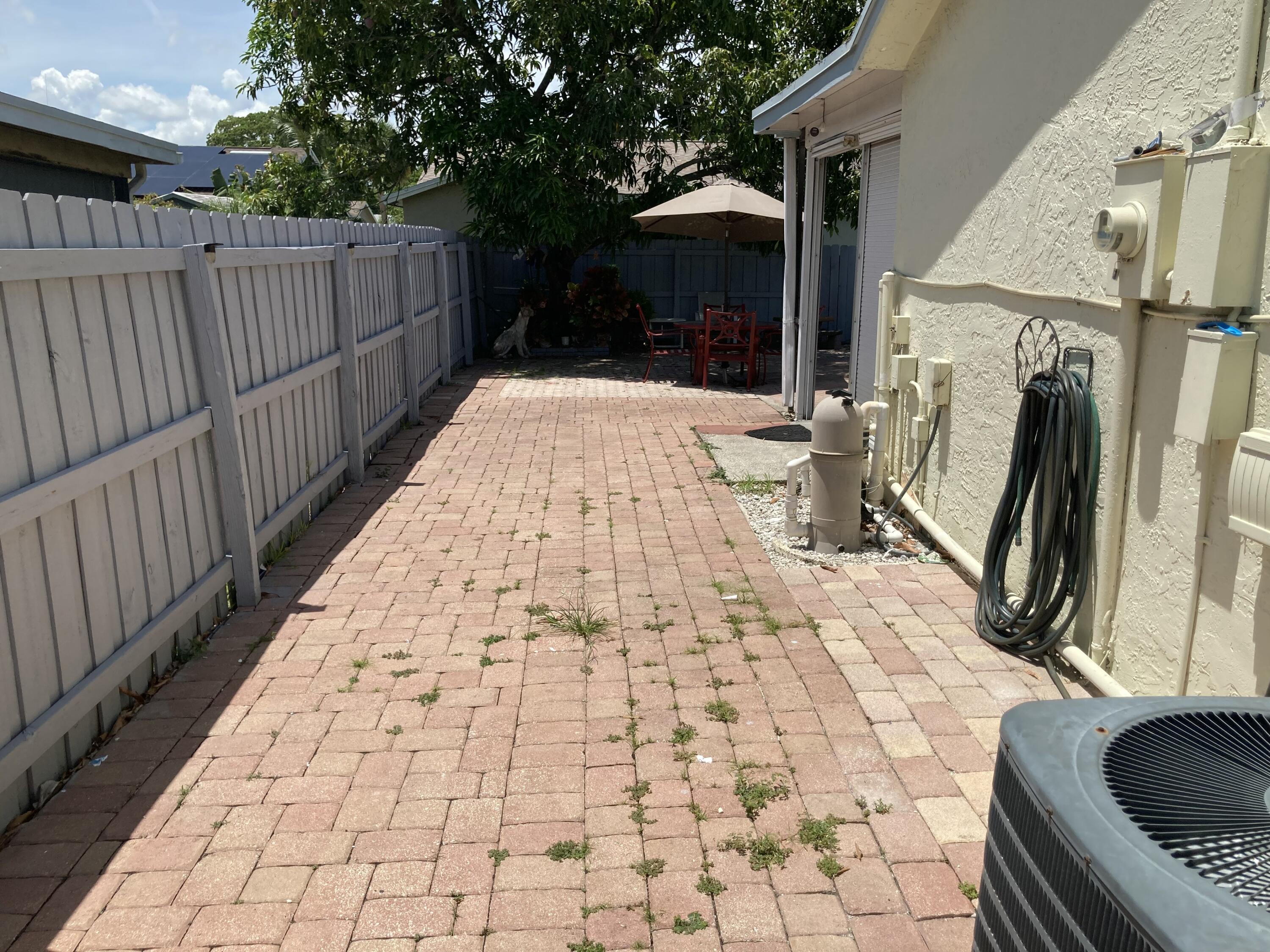 9165 Southwest 18th Street Boca Raton, FL 33428 - Photo 10 of 19 1000154314