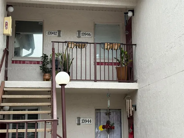 a close view of sliding door