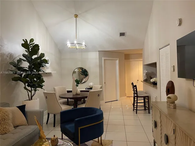 $2,400 | 13946 Southwest 90th Terrace, Unit 13946, Miami, FL 33186