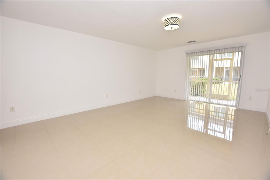 5410 River Rock Road Lakeland, FL 33809 - Photo 9 of 26 an empty room with a window