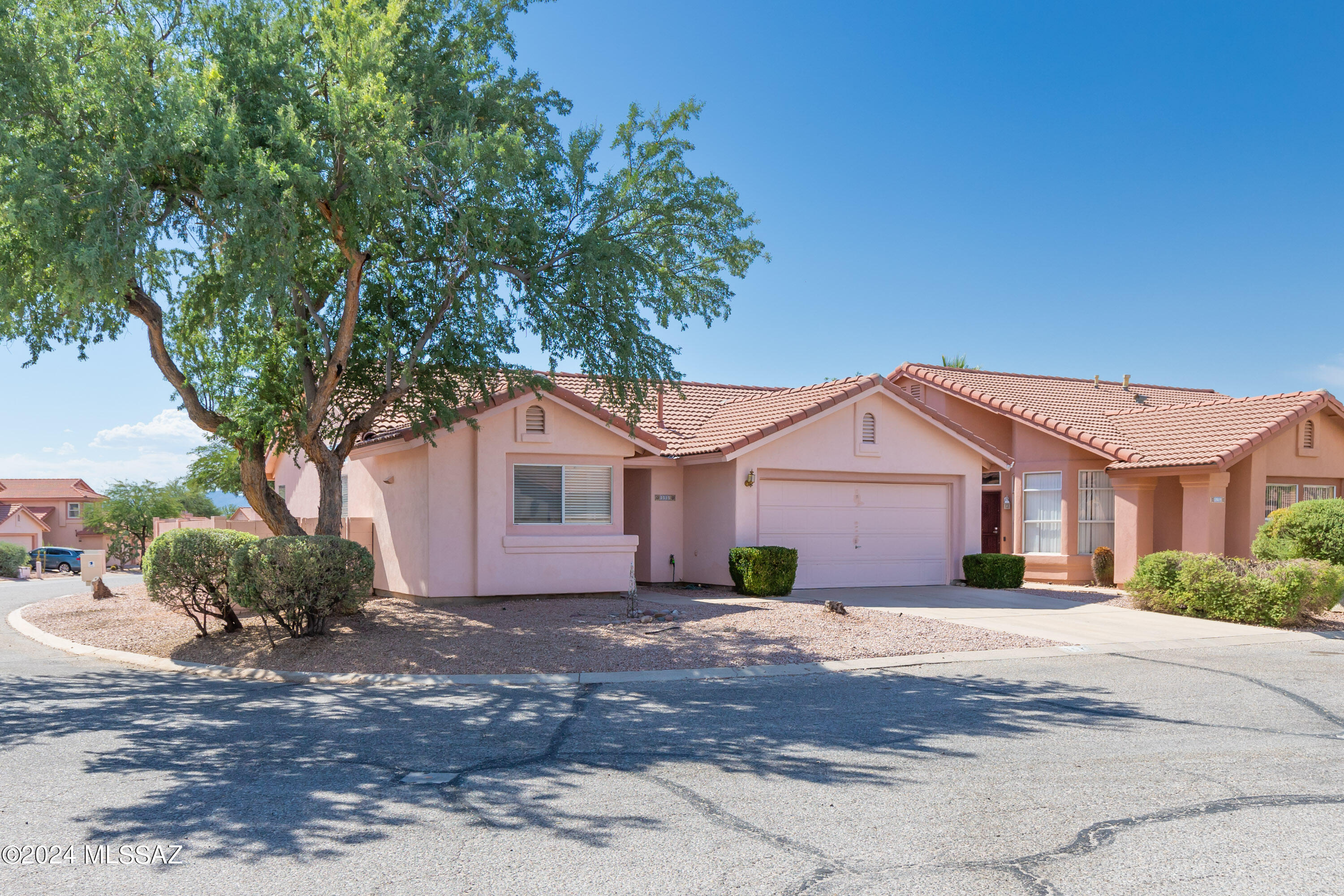 3515 West Sky Ridge Loop Tucson, AZ 85742 - Photo 2 of 25