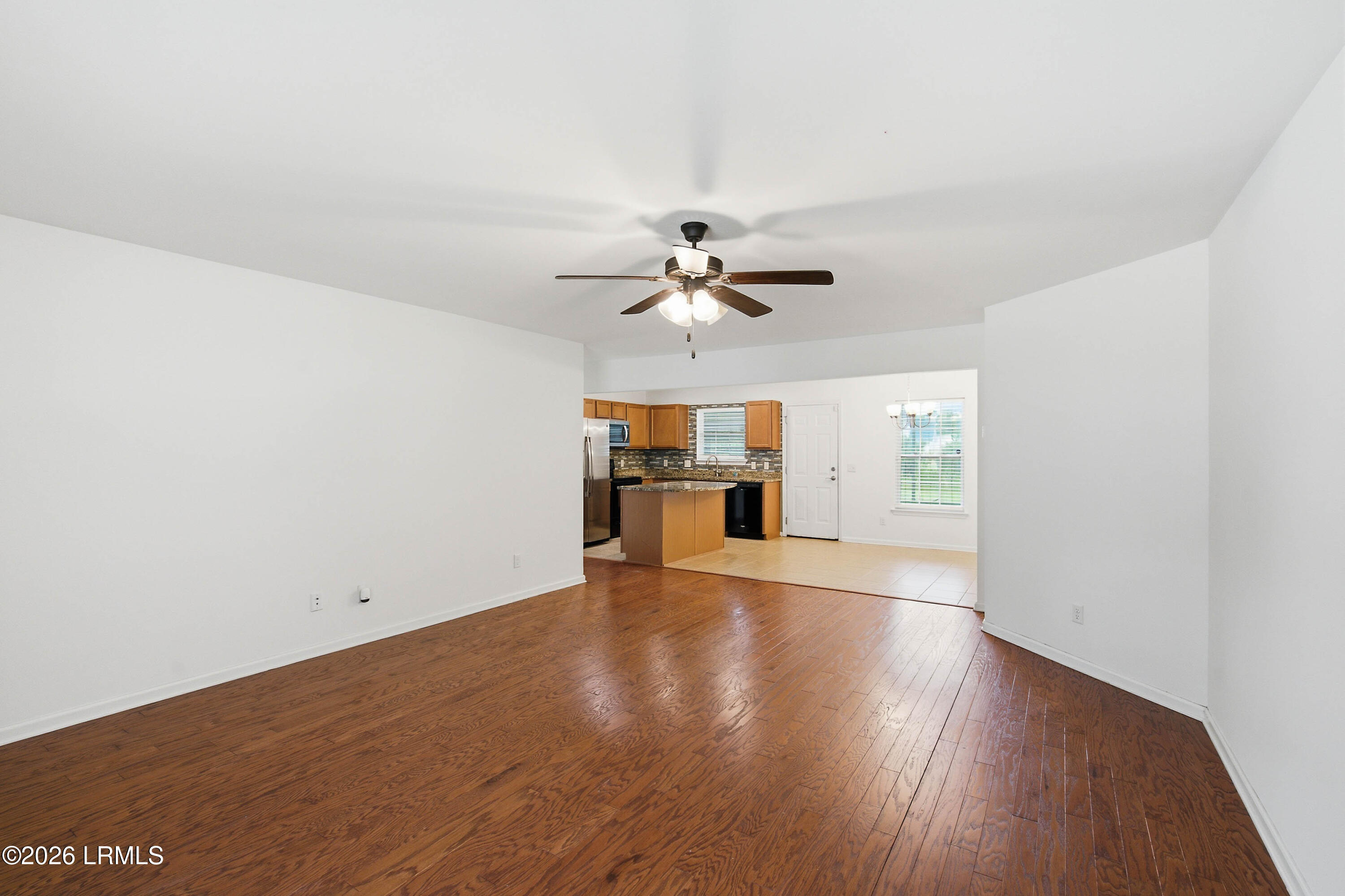 464 Ridgeland Lakes Drive Ridgeland, SC 29936 - Photo 8 of 43 464 Ridgeland Lakes-13