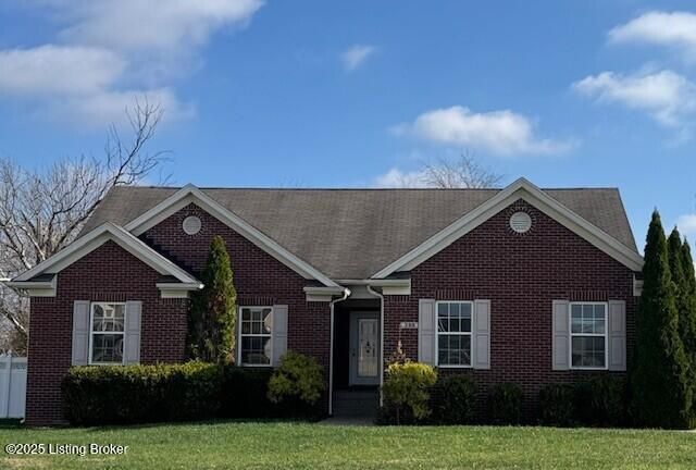 $300,000 | 398 Benjamin Place, Mount Washington, KY 40047