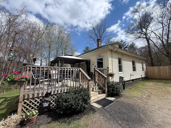 $385,000 | 11 Bray Road, Buckland, MA 01370