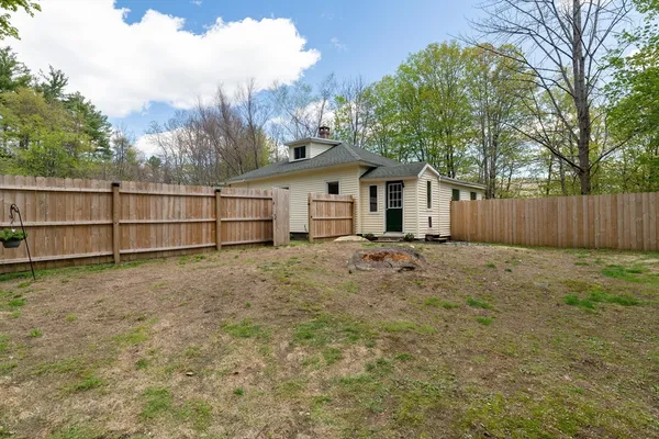 $385,000 | 11 Bray Road, Buckland, MA 01370