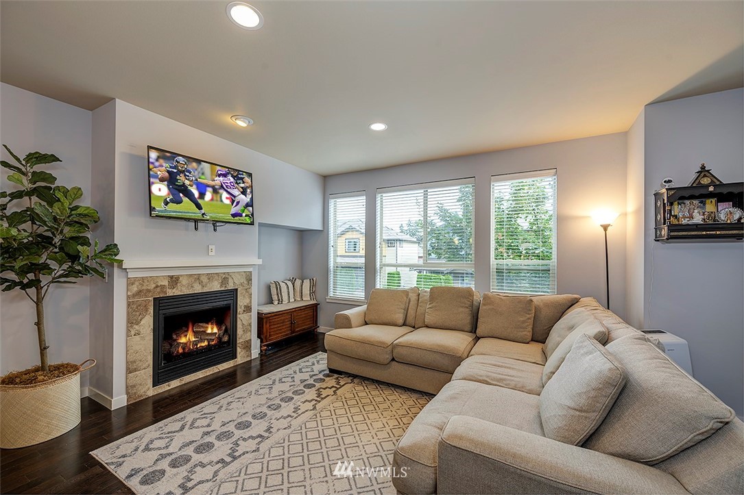 16522 2nd Avenue Southeast Bothell, WA 98012 - Photo 6 of 20