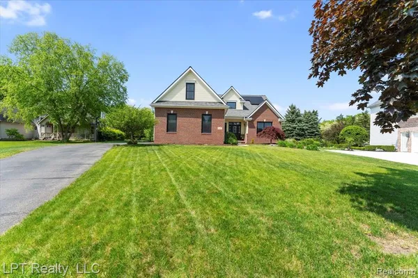 $679,000 | 8617 Bonaventure Drive, Brighton, MI 48116