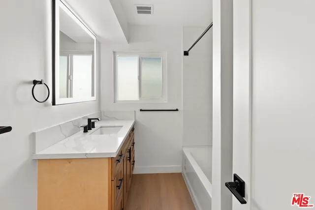 $7,500 | 4020 La Salle Avenue, Culver City, CA 90232