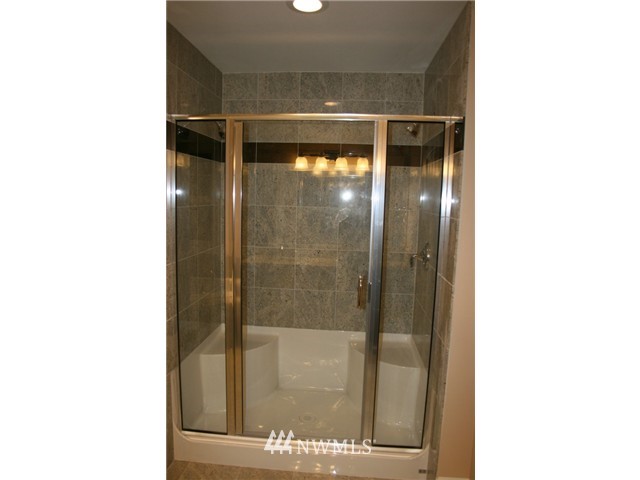 720 South 23rd Street Renton, WA 98055 - Photo 6 of 11 Gallery Image 6