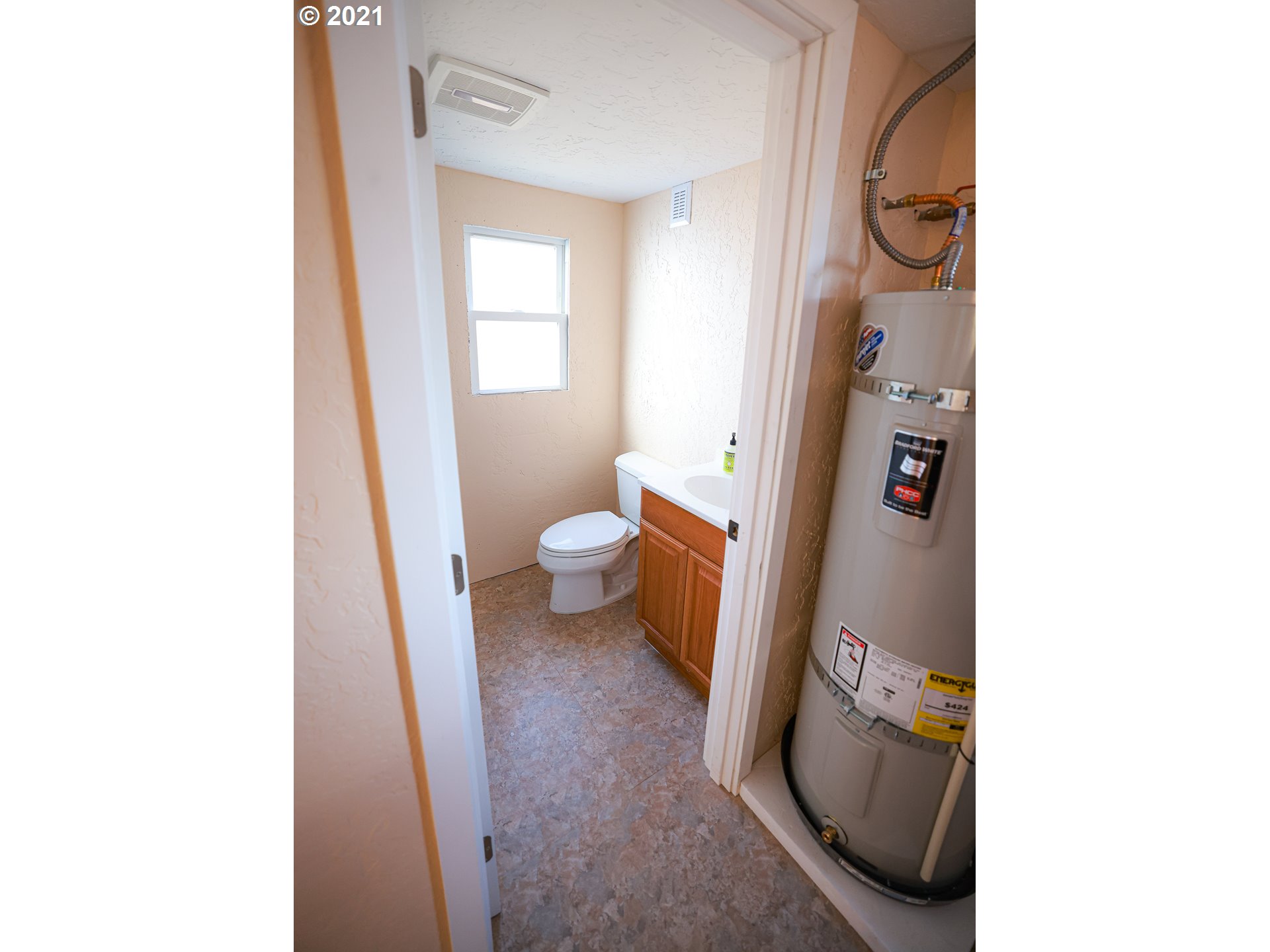 780 28th Street Springfield, OR 97477 - Photo 16 of 26