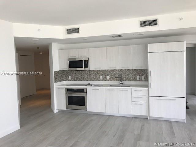 55 Southwest 9th Street, Unit 2103 Miami, FL 33130 - Photo 3 of 30