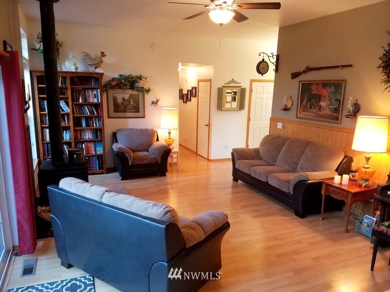 8224 177th Lane Southwest Rochester, WA 98579 - Photo 18 of 23 Gallery Image 18