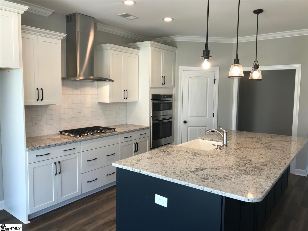 249 Crestgate Way Easley, SC 29642 - Photo 3 of 31 Gallery Image 3
