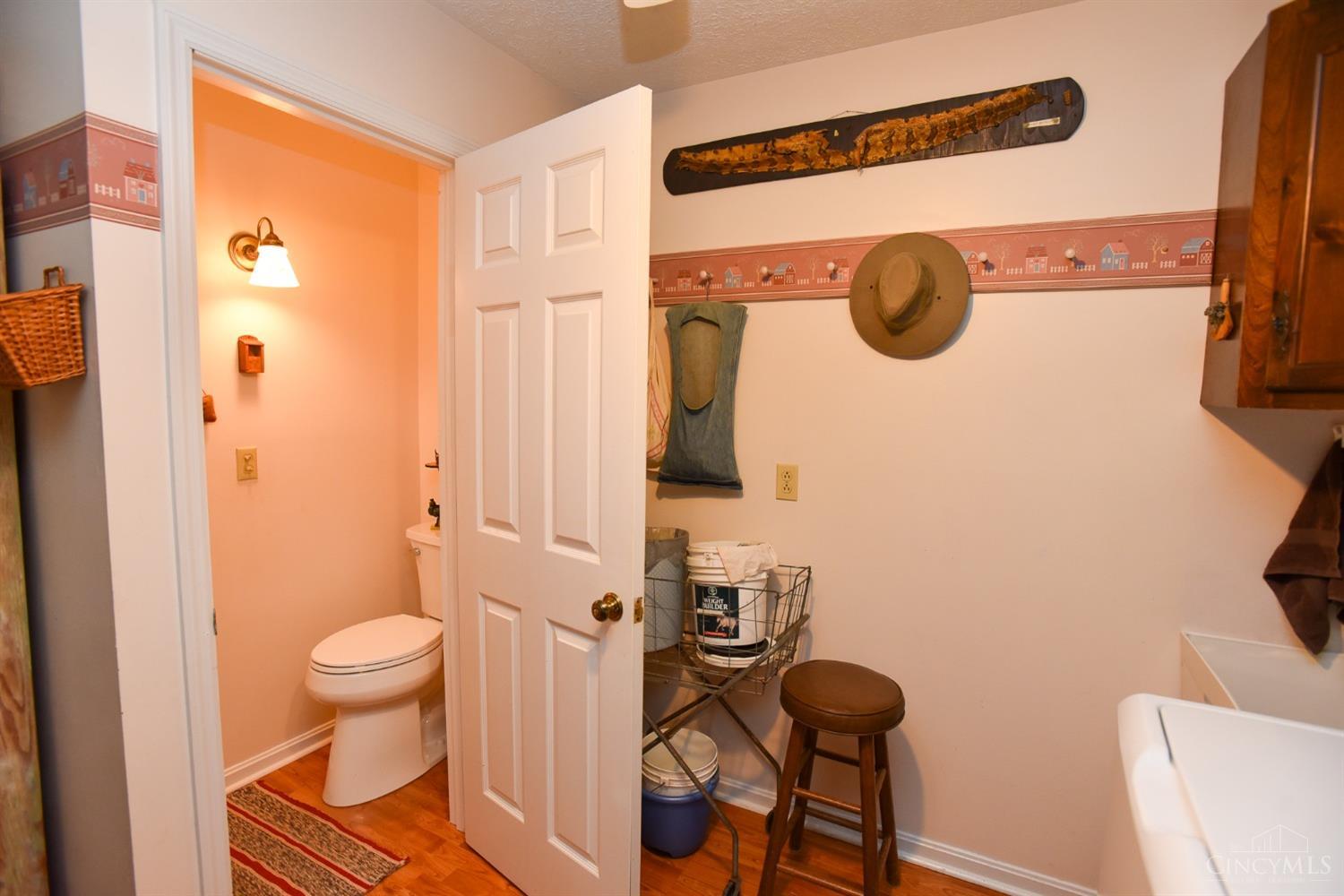 2549 Swings Corner Point Isabel Road Bethel, OH 45106 - Photo 10 of 29 Gallery Image 10