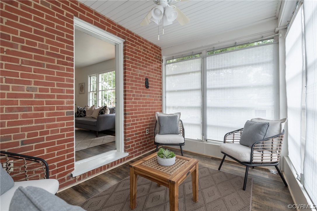 9004 Penguin Road Henrico, VA 23229 - Photo 30 of 42 Brand New Shades