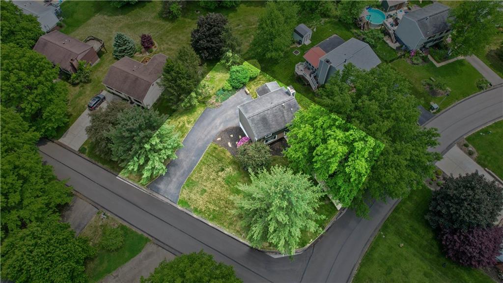 260 Partridge Run Road Gibsonia, PA 15044 - Photo 3 of 31 Gallery Image 3