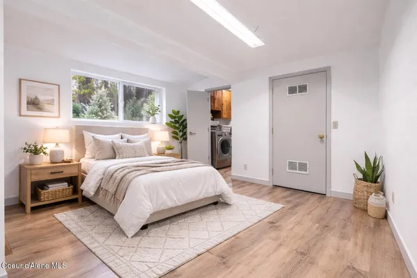 $714,900 | 2874 East Hudlow Road, Hayden, ID 83835