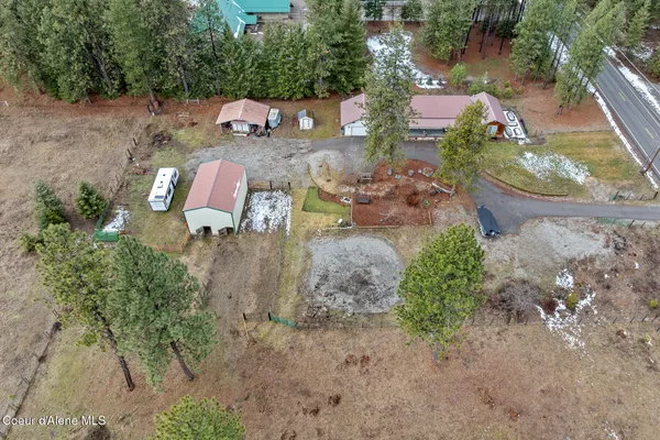 $714,900 | 2874 East Hudlow Road, Hayden, ID 83835