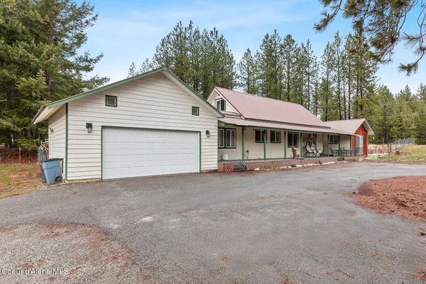 $714,900 | 2874 East Hudlow Road, Hayden, ID 83835