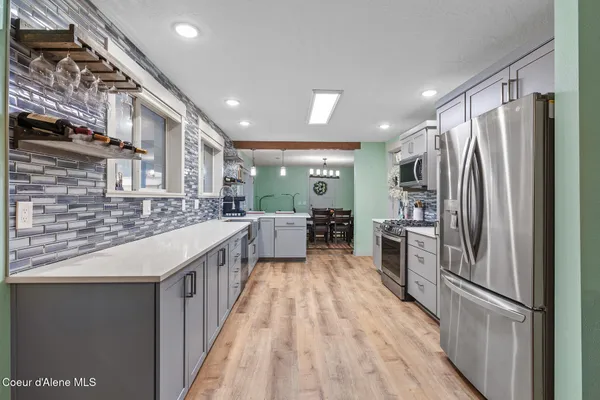 $714,900 | 2874 East Hudlow Road, Hayden, ID 83835