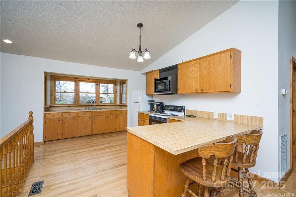 8502 Pine Lake Road Denver, NC 28037 - Photo 2 of 6