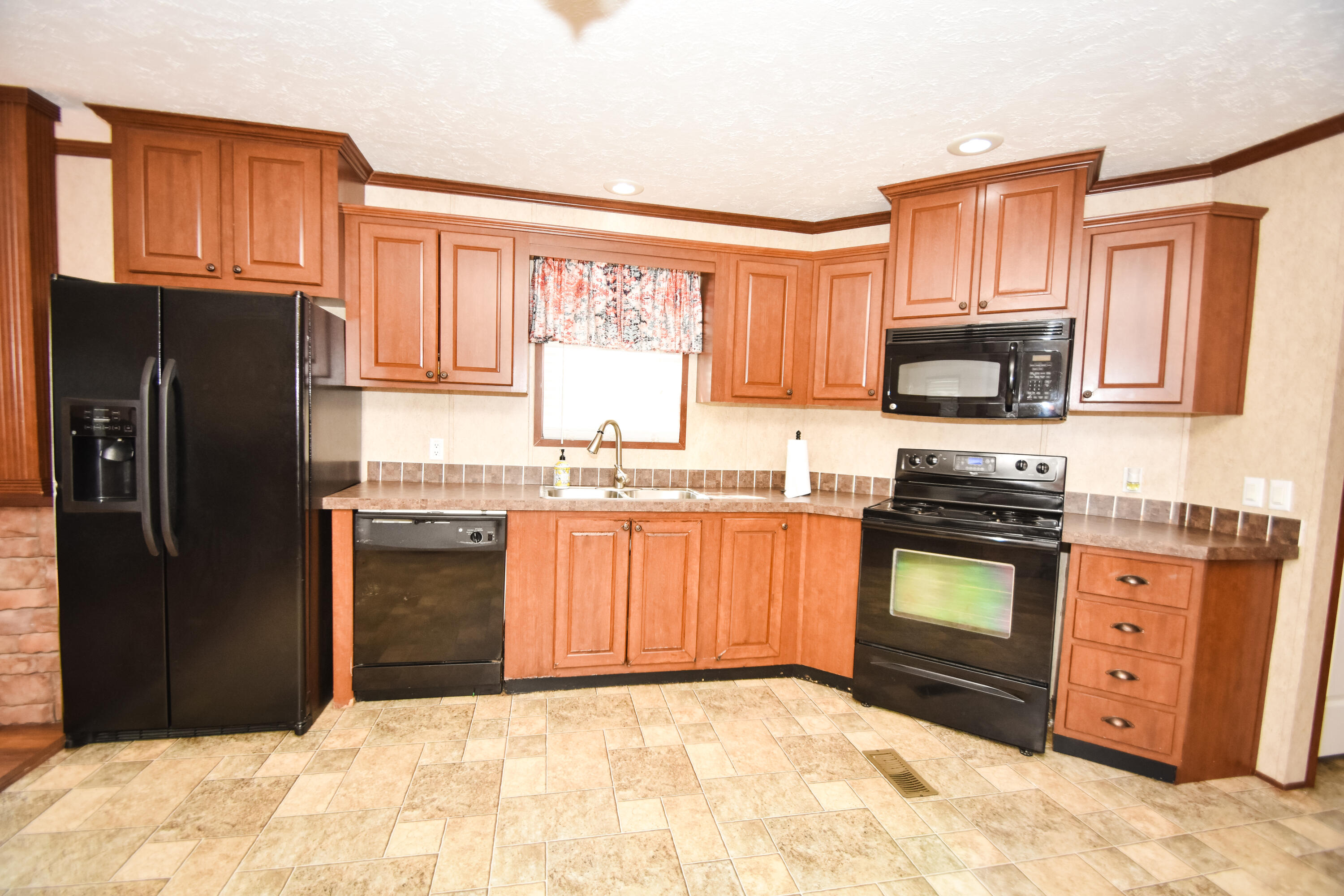 160 Rosstown Road Richmond, KY 40475 - Photo 8 of 18 DSC_1658