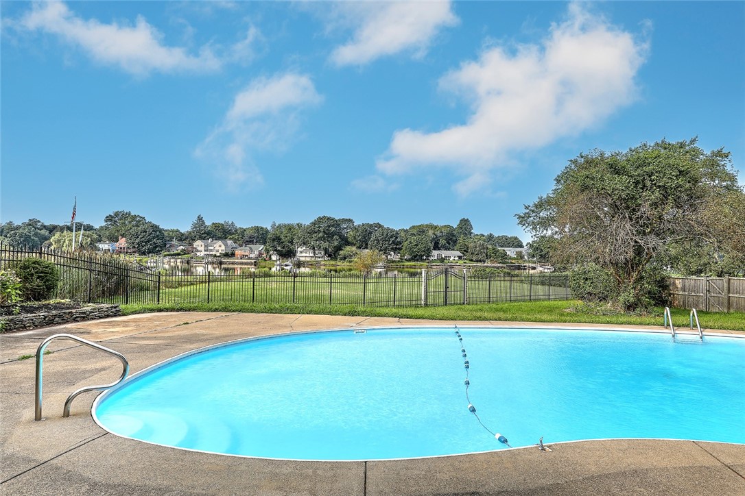 80 New Meadow Road Barrington, RI 02806 - Photo 6 of 45 Gallery Image 6