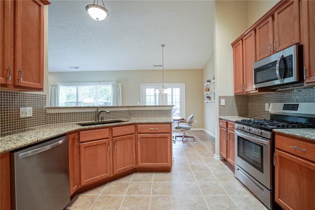 4522 Bow Ridge Lane Indianapolis, IN 46239 - Photo 12 of 57 Gallery Image 12