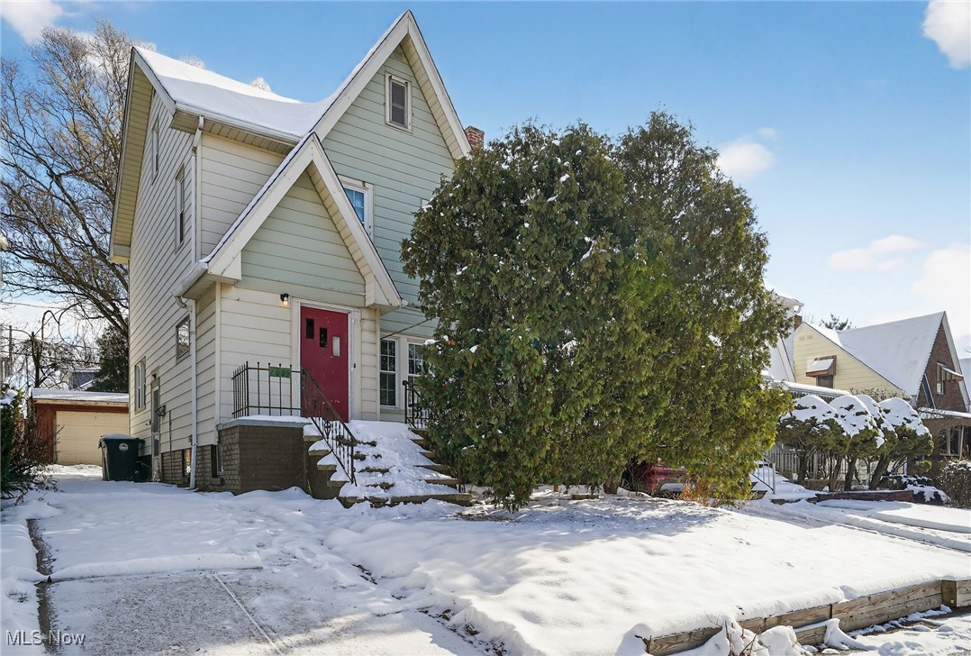 3559 Lloyd Road Cleveland, OH 44111 - Photo 1 of 35 Gallery Image 1