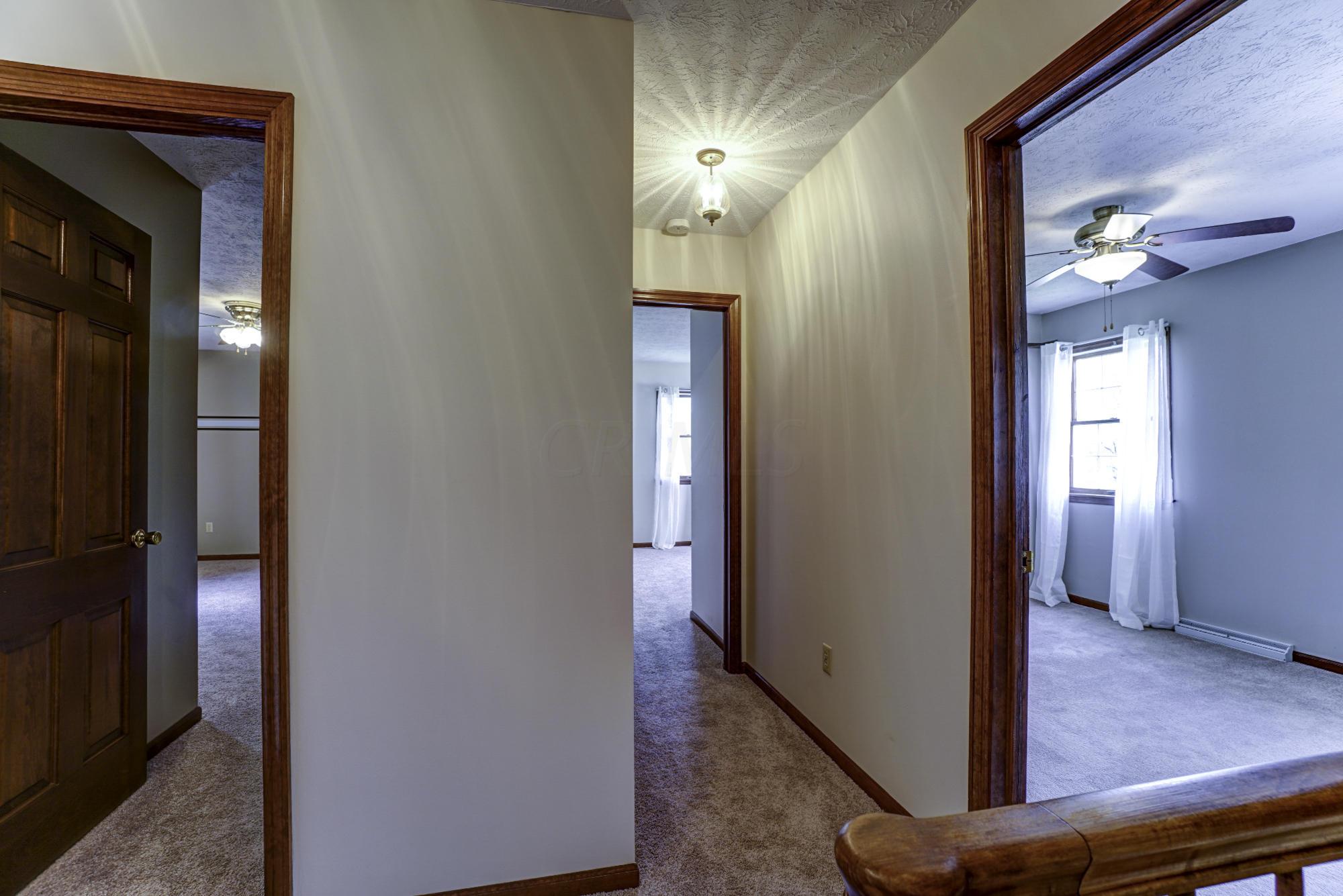 1592 Wheeling Road Lancaster, OH 43130 - Photo 15 of 32 Gallery Image 15