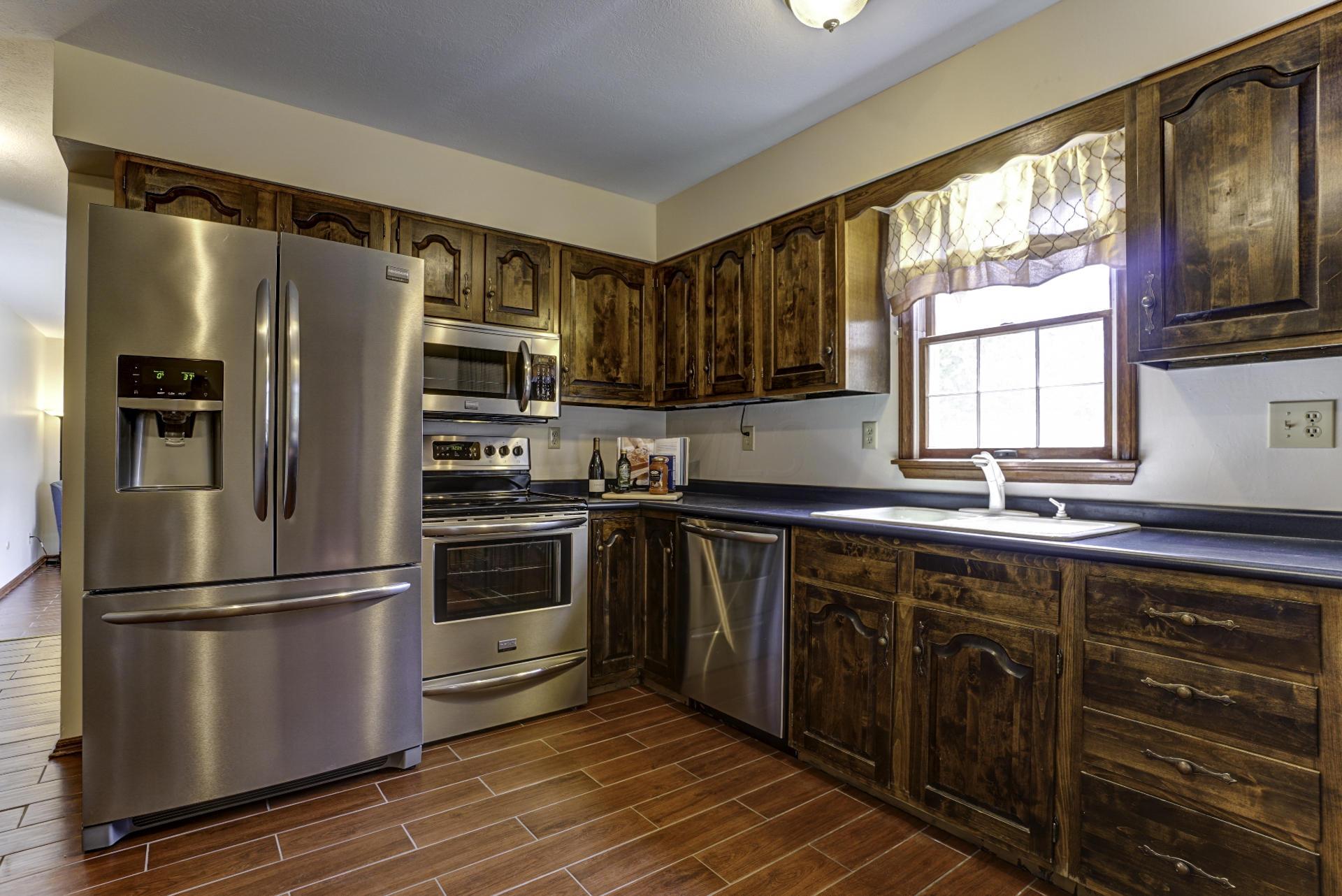 1592 Wheeling Road Lancaster, OH 43130 - Photo 8 of 32 Gallery Image 8